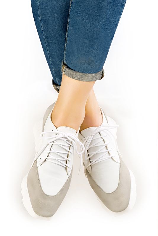 Off white women's casual lace-up shoes. Square toe. Low rubber soles. Worn view - Florence KOOIJMAN